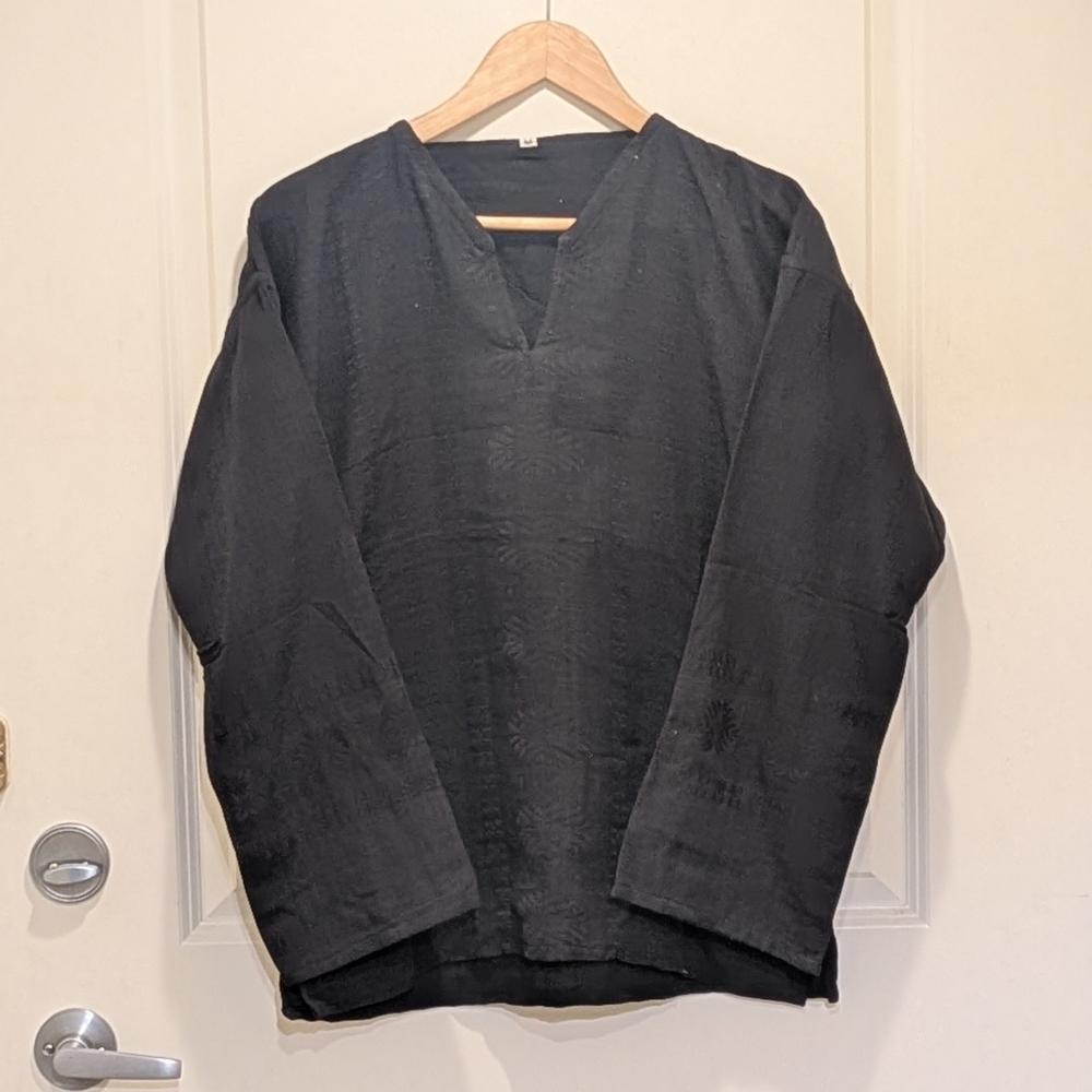 NWOT Beckwoman M 100% Guatemalan Cotton Embroidered Black Tunic Top